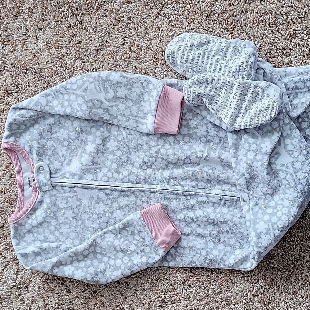 Carter's fleece sleeper, 18m, euc